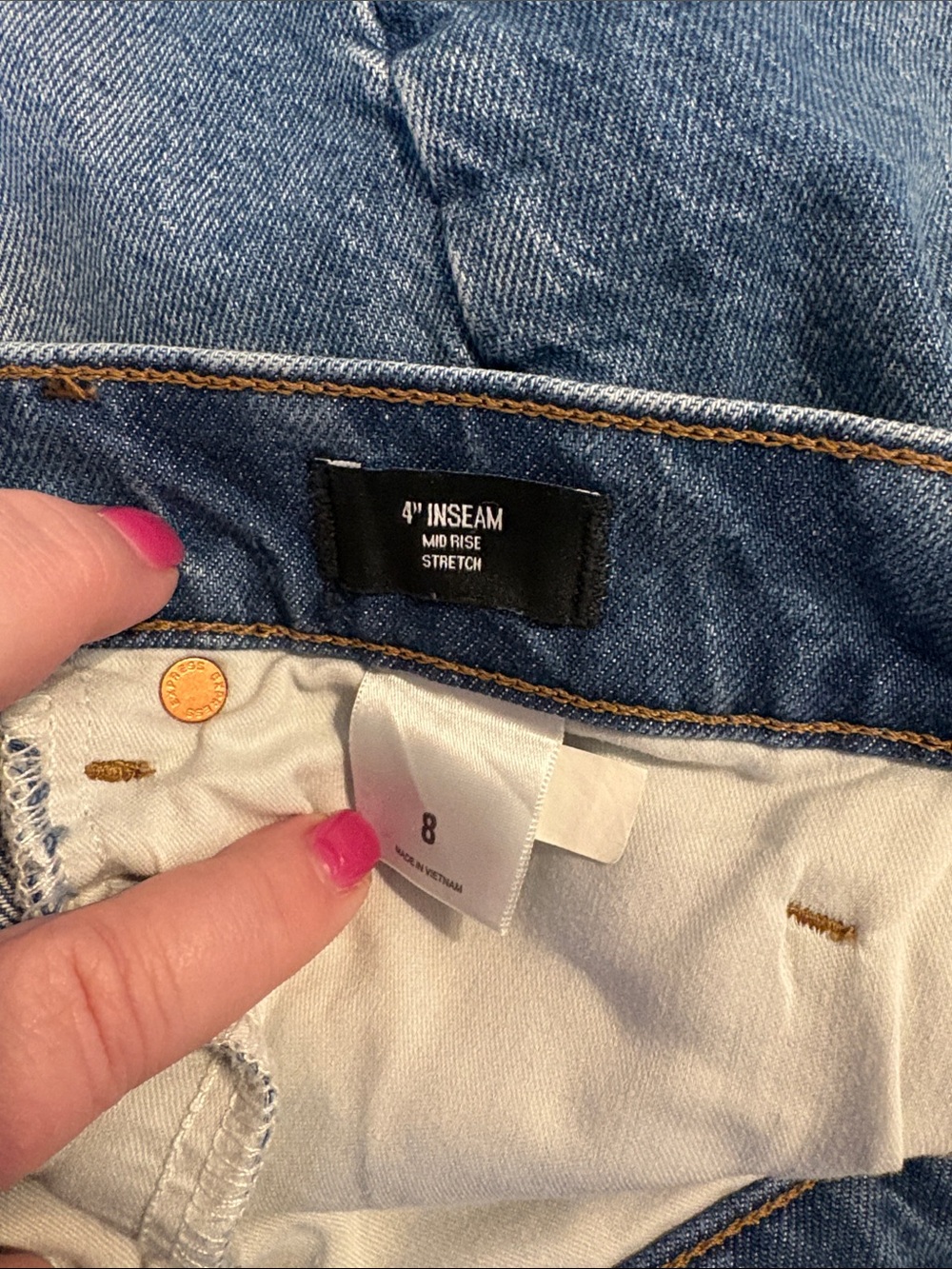 Express Mid Rise 4” Inseam Button Fly Denim Shorts 8 - Picture 9 of 9